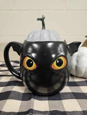 New BAT Coffee MUG 17oz Cup BLACK Halloween Stoneware Wings Eyes Dragon